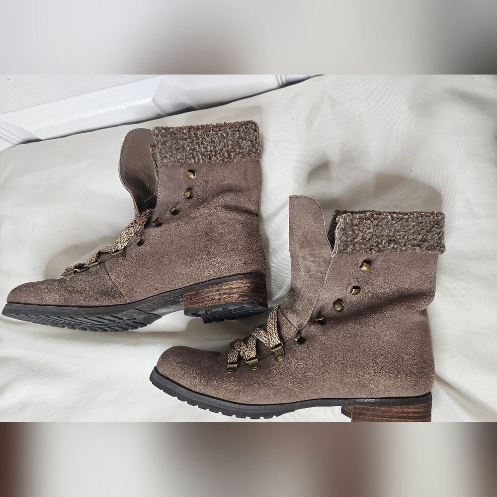 Sole Society Ada Boots Dark Taupe Cow Suede Lace-up Women's Size 9